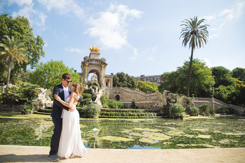 romantic-vacation-photos-barcelona-photoshoot-pickapictour