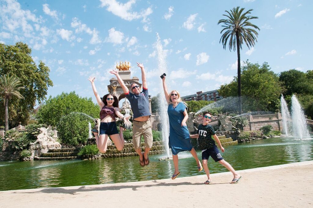 Family Photo Shoot by Pickapictour