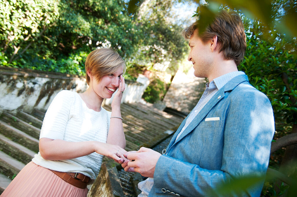 Wedding proposal in Barcelona by Pickapictour